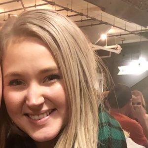 Meet your Posher, Lauren